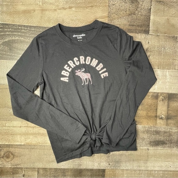 Like New Abercrombie Kids Long Sleeve Tee size 11/12 - Picture 1 of 7
